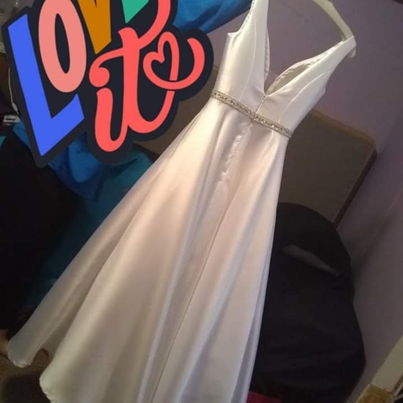 Prom dress - Picture 3 of 6